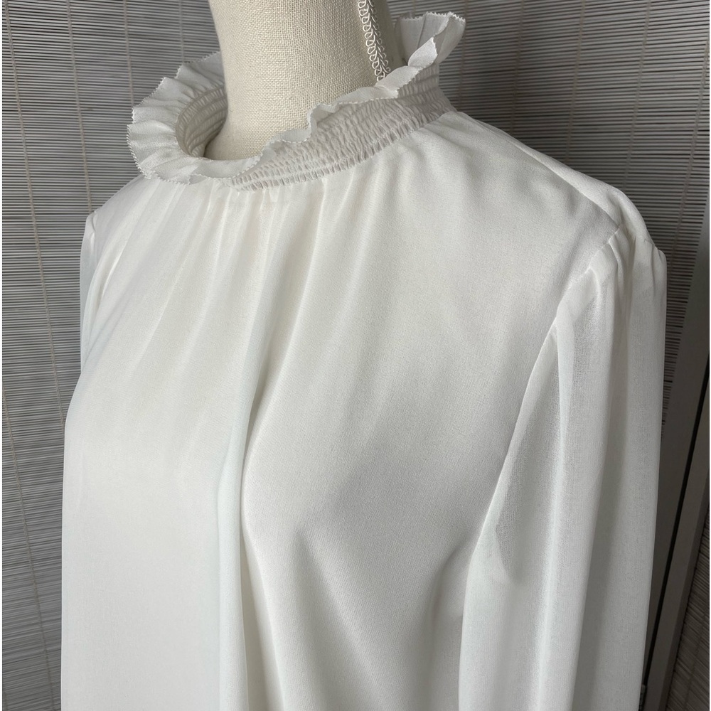 Wilfred Blouse Valencia White Ruffle Neck Smocked Cuffs Keyhole Back Size S - Picture 2 of 11